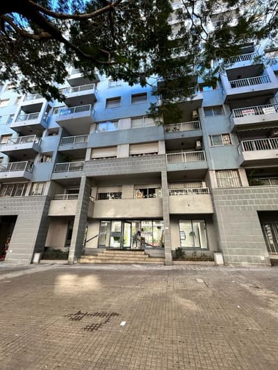 Apartamento en Venta Aguada 2 Dormitorios y Balcón