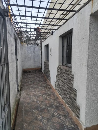 Venta Casa 3 Dormitorios Cerrito patio y garaje