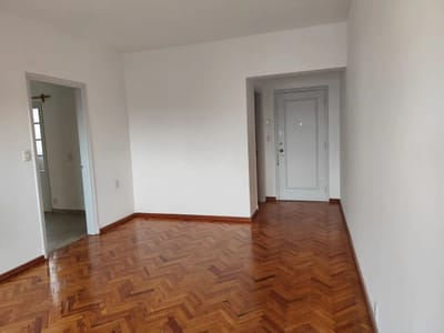 Venta con Renta Apartamento 2 Dormitorios Ciudad Vieja