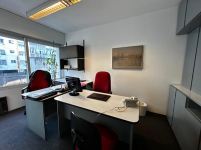 Venta Oficina Amueblada 3 Privados y Cocina 45m2 Centro