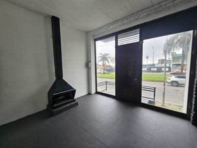 Venta o Alquiler Local o Vivienda Malvin 75m2