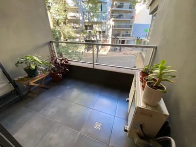 Venta Apartamento 2 Dormitorios Punta Carretas balcon y cochera