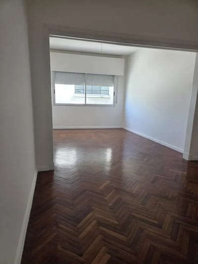 Alquiler Apartamento 2 Dormitorios La Comercial con patio