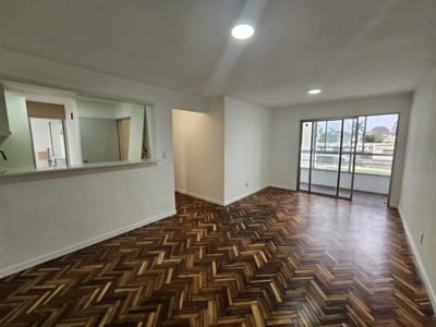 Alquiler Apartamento 3 Dormitorios Jacinto Vera con balcon