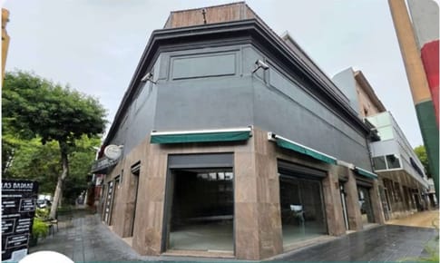 Venta 2 Locales Padrón Único con renta 250m2 Goes
