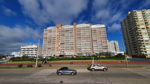 Parada 1 Punta del Este 2 dorm