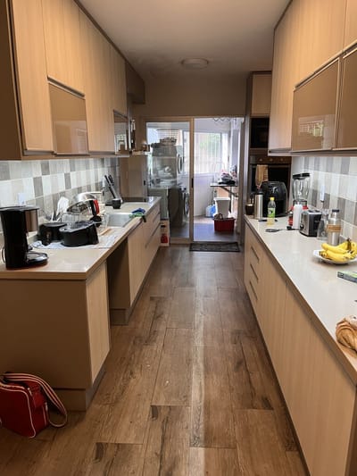 ESPECTACULAR APARTAMENTO 4 dorm, escritorio, servicio y garaje EN POCITOS
