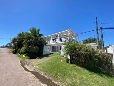 Casa en venta de la ruta al mar en La Barra