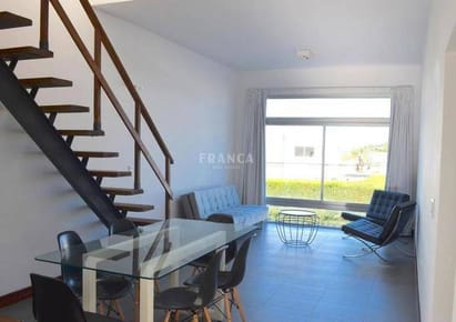 Departamento en alquiler en Manantiales, a pasos del mar.