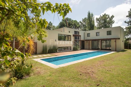 Casa en venta en Barrio Cerrado, Punta del Este