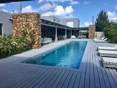 Espectacular casa en alquiler en Club de Mar