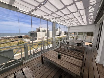 Apartamento en venta en La Barra con privilegiada ubicación.