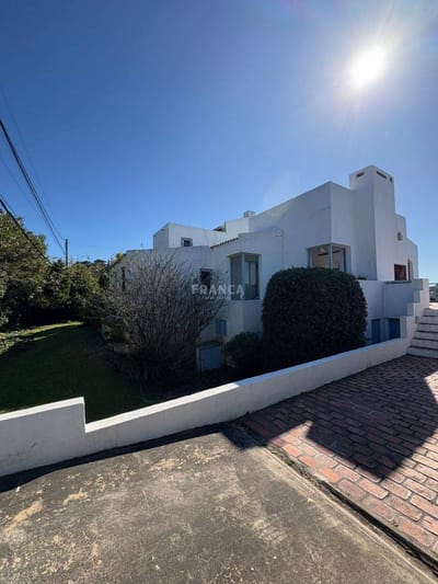 Casa en venta de 6 ambientes en Playa Montoya