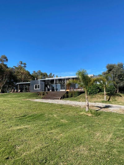 Moderna casa en alquiler barrio cerrado Pueblo Mio