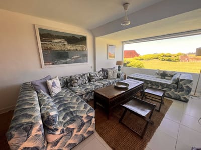 Departamento en alquiler en Manantiales sobre el mar de 3 dormitorios