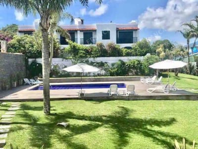 Departamento en Montoya, a pasos del mar.