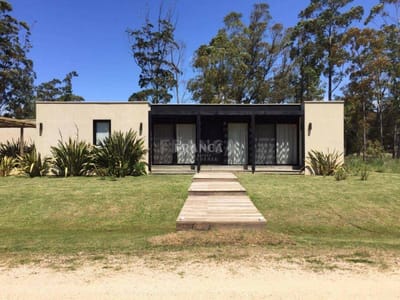 Casa de 3 suites con piscina en Punta del Este Polo Club