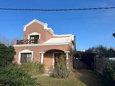 Casa en alquiler temporario en La Barra, 4 dormitorios.