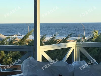 Casa de 5 dormitorios en alquiler en Montoya, a pasos del ma