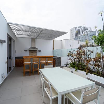 VENTA HERMOSO PENTHOUSE CON PISCINA Y PARRILLA EN SAN ISIDRO