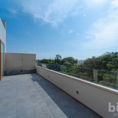 BAJO DE PRECIO EXCLUSIVO PENTHOUSE EN SAN ISIDRO CON VISTA A PARQUE PRIVADO