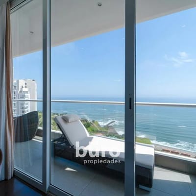 MODERNO DEPARTAMENTO EN VENTA  DORMITORIOS FRENTE AL MAR CON AREAS COMUNES