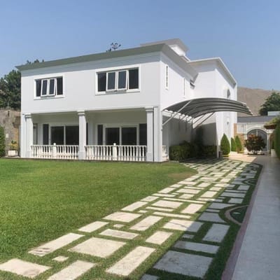 AMPLIA CASA EN ALQUILER EN RINCONADA BAJA LA MOLINA