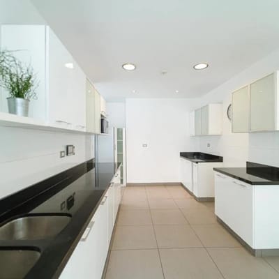 DEPARTAMENTO EN ALQUILER AMOBLADO A PASOS LIMA GOLF CLUB EN SAN ISIDRO