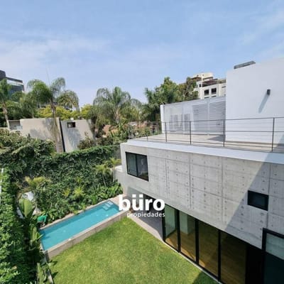 CASA ULTRALUJO  DORM VENTA ESTRENO LISTA PARA MUDARSE PQUES PRIVADOS SAN ISIDRO