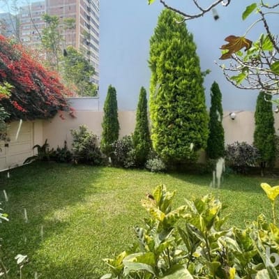 CASA EN VENTA A PASOS DEL GOLF SAN ISIDRO