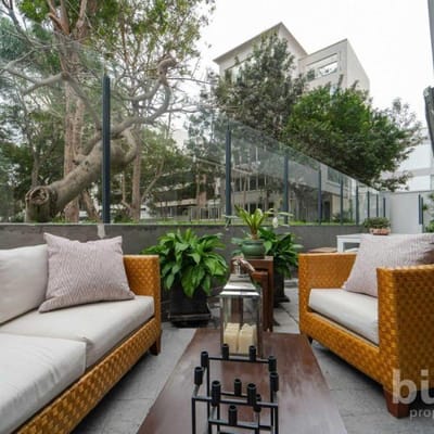 DEPARTAMENTO EN VENTA CON HERMOSA TERRAZA Y SALIDA A PARQUE PRIVADO SAN ISIDRO