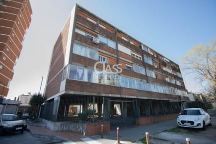 Venta de duplex en Bella Vista 5 dormitorios