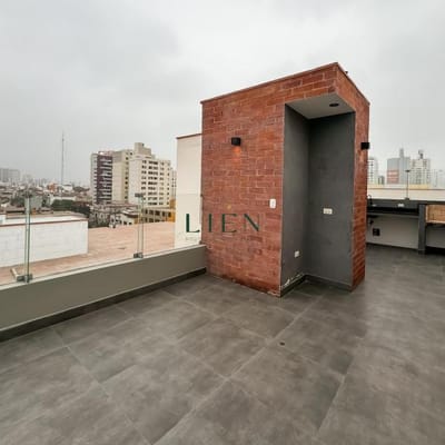 Triplex de  dormitorios a una cuadra del valo Independencia