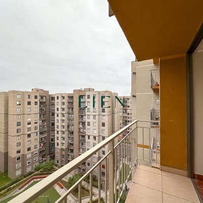 Piso   Balcn con vista externa   reas comunes