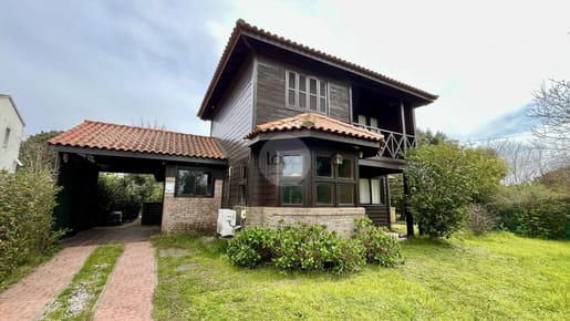 Venta Casa 3 Dormitorios a Pasos del Mar, Villa Argentina