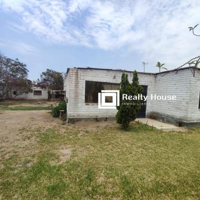 Se Vende Casa como Terreno en Ate