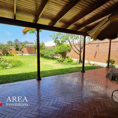 VENDO CASA  EN CAMACHO AT  m CASA RODEADA DE JARDINES