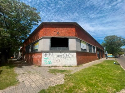 Venta Deposito Ideal inversión 3100mts cubiertos