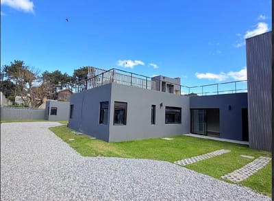 Venta casa ph 3 dormitorios lomas de solymar sur. UNIDAD 003