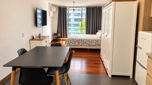 ALQUILER MONOAMBIENTE PUNTA CARRETAS CON MUEBLES
