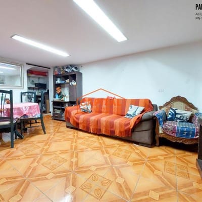 CASA HABITACIÓN EN LINCE
