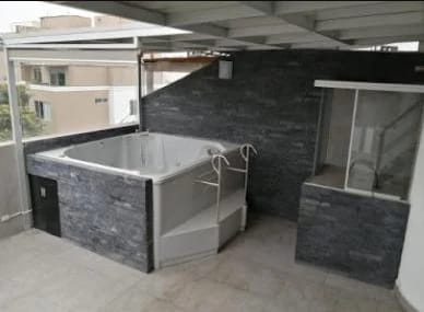 VENDO AMPLIO DEPARTAMENTO CON EXCELENTE UBICACION SURCO