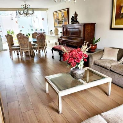 VENDO CASA EN CONDOMINIO EXCLUSIVO FRENTE A PARQUE INTERNO EN MONTERRICOSURCO