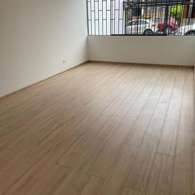 VENDO DEPARTAMENTO AMPLIO Y REMODELADO EN SAN ISIDRO