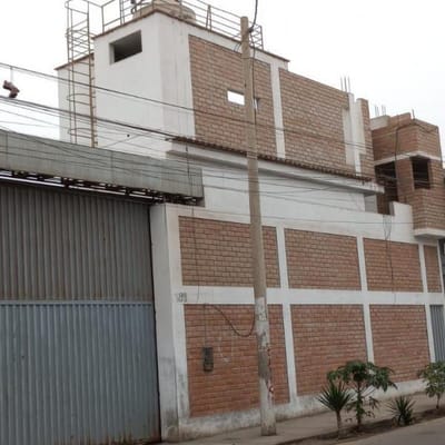 VENTA DE ALMACEN  M   HUARAL