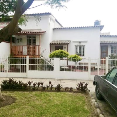VENDO CASA EN LOS CLAVELES CHACLACAYO
