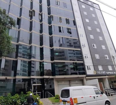 Oficina en Miraflores Calle Bolvar m