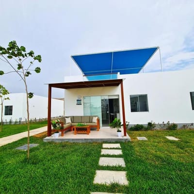 Casa de playa en Puerto Viejo de estreno con vista directa al Mar