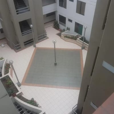 VENDO DEPARTAMENTO CON COCHERA EN LA MOLINA