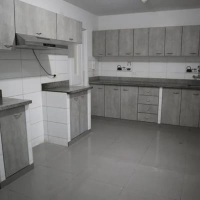VENTA DE DEPARTAMENTO EN SURCO CON COCHERA